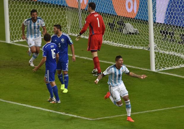 Argentina  1 vs. 0 Bosnia-Herzegovina - Argentina's Marcos Rojo celebrates