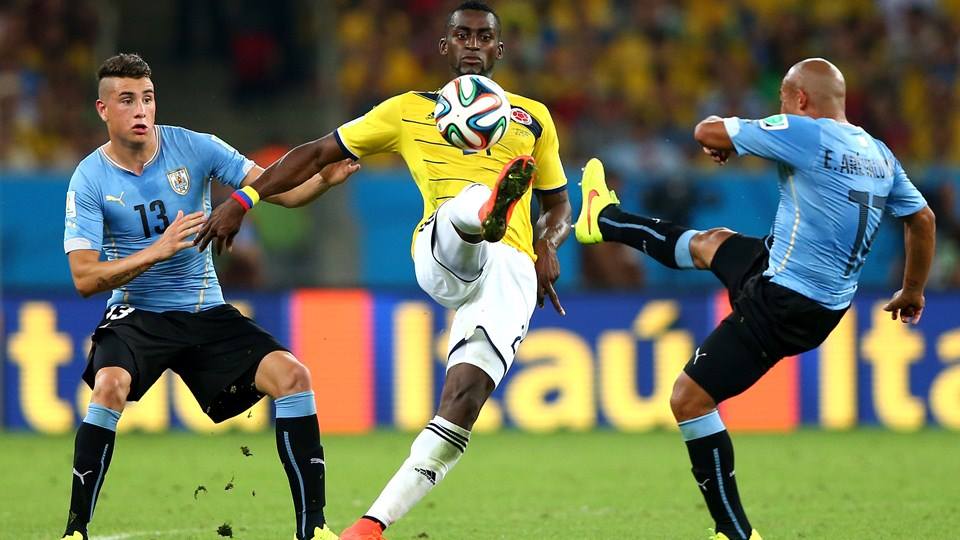 2014 FIFA World Cup - Colombia's Jackson Martinez controls the ball at the Maracana.