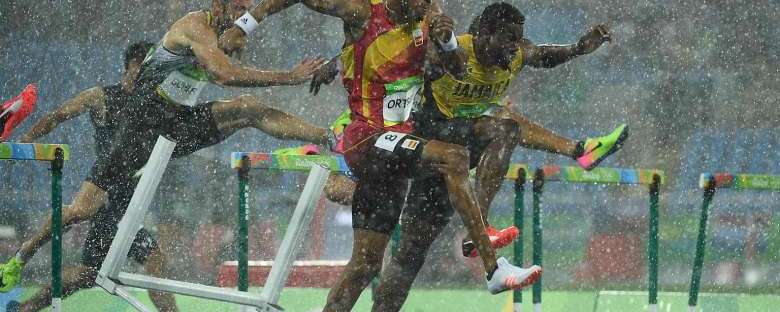 Rio 2016 Olympics: Jamaican Deuce Carter grabs second chance in rain-hit hurdles